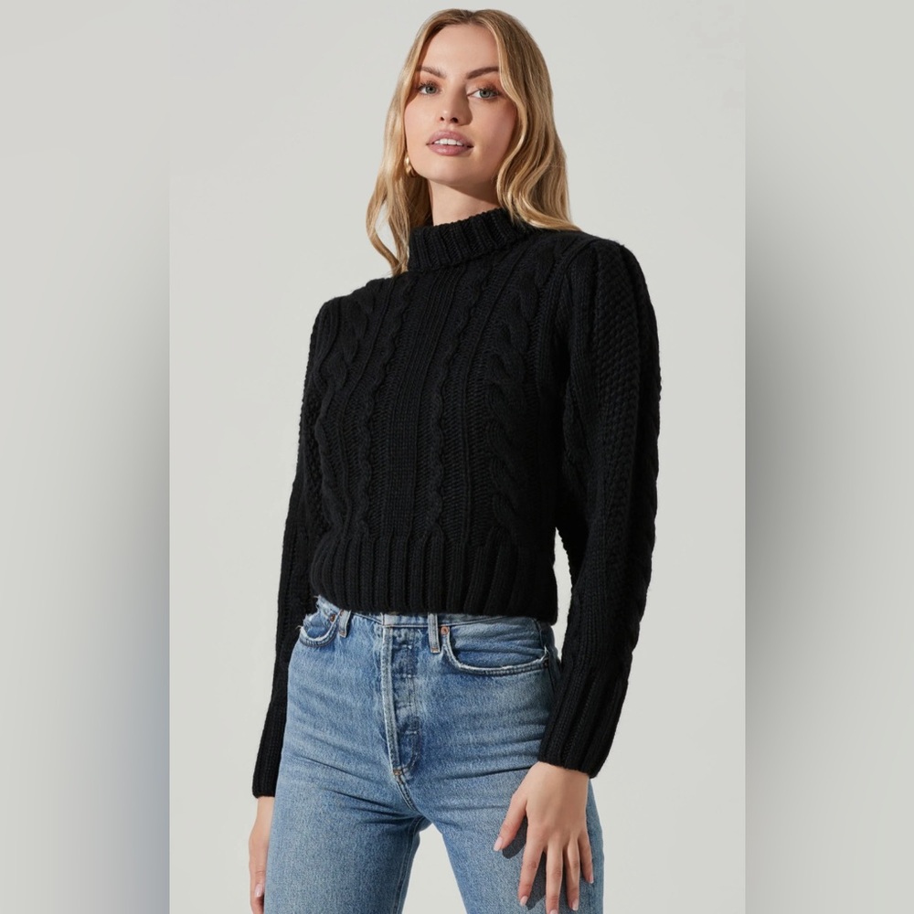 NWT Astr The Label black cable knit turtleneck sweater, size Small